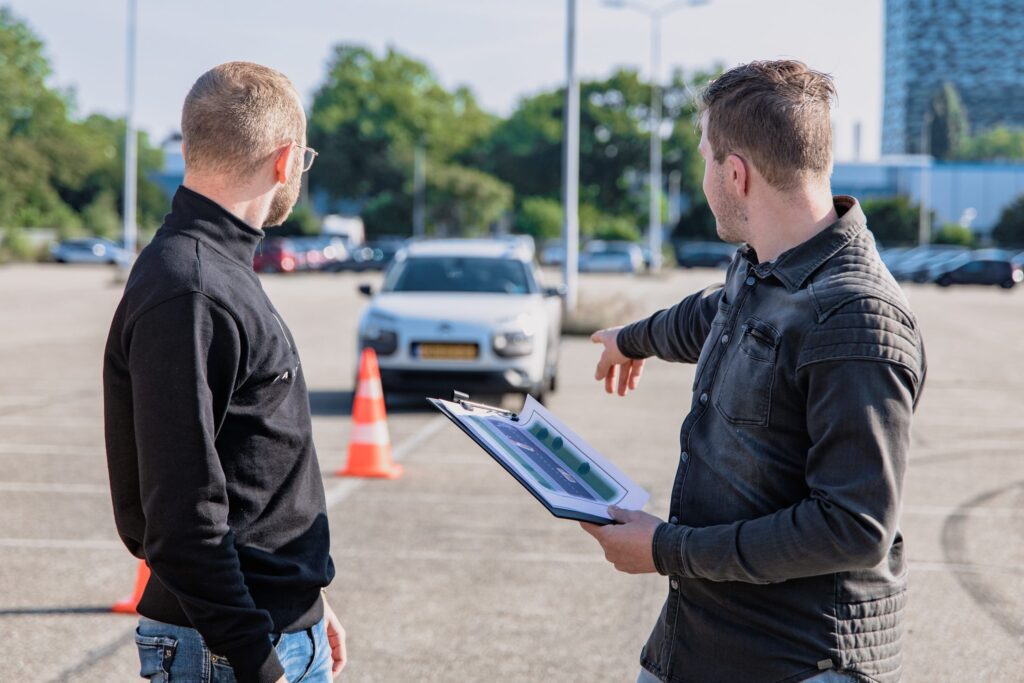 B Rijinstructeur Worden: Dit Komt Er Bij Kijken | Dinkla ...